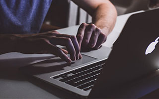 开云足球：用品质与科技点亮绿茵梦想的软文