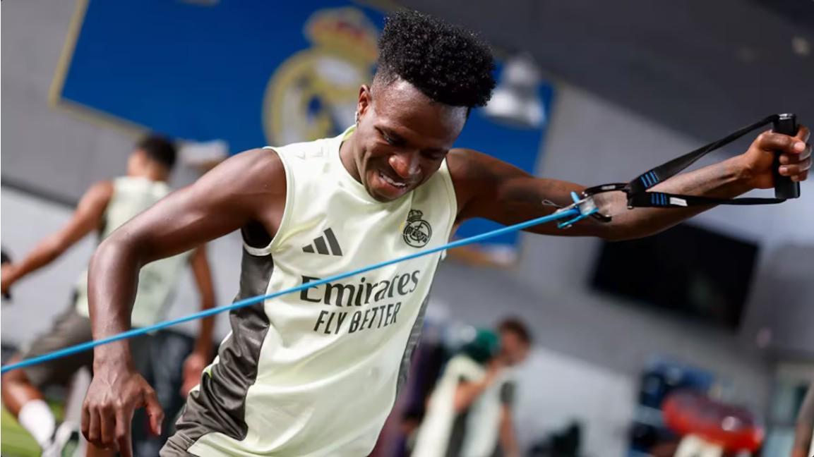 开云网站皇马赞助商-阿斯：维尼修斯国际比赛日留在队里训练，俱乐部对他充满期待