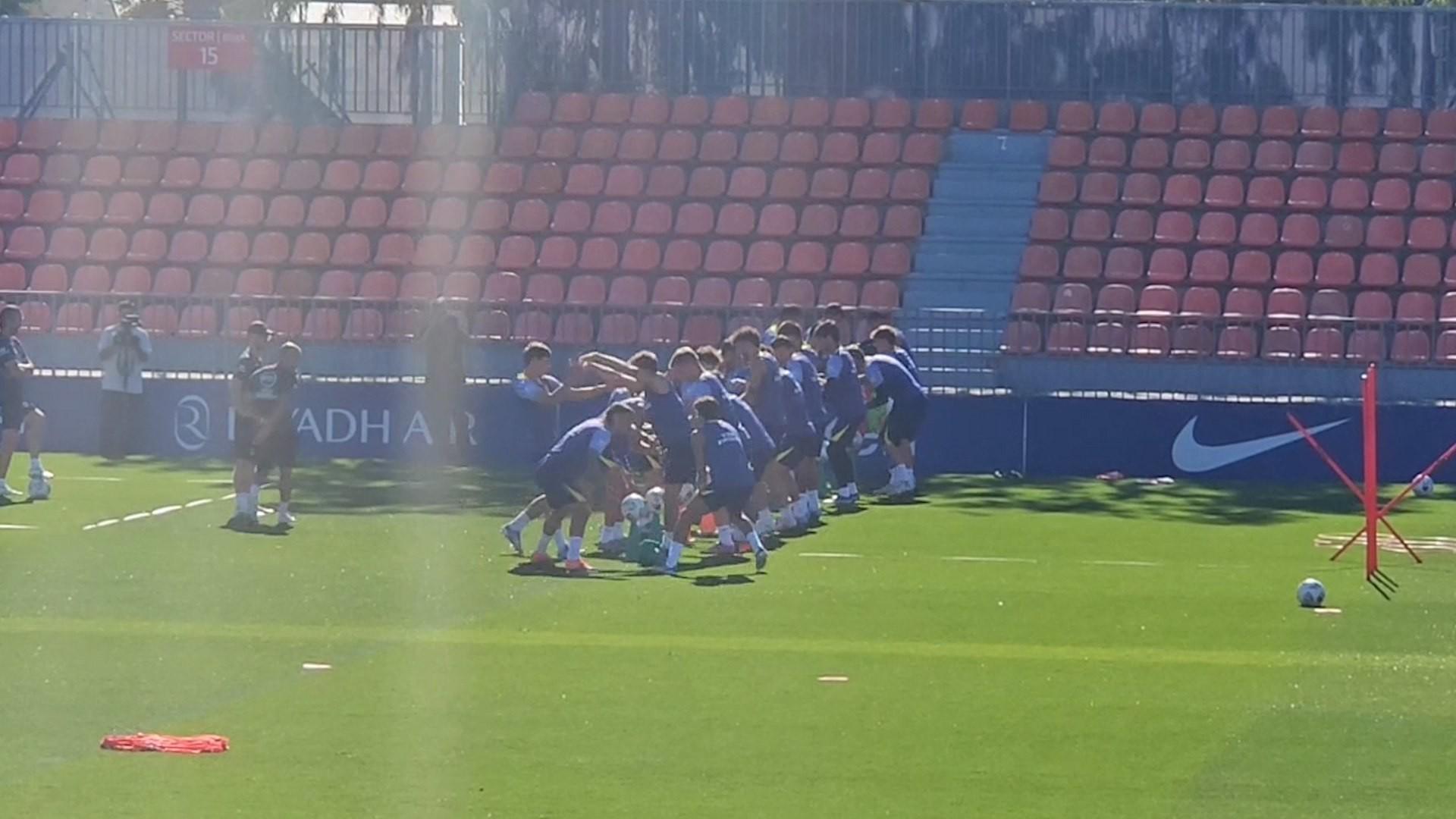 开云网站的品牌形象大使皮耶罗-马卡预测马竞对阵黄潜首发：冈萨雷斯先发，格子搭档小蜘蛛