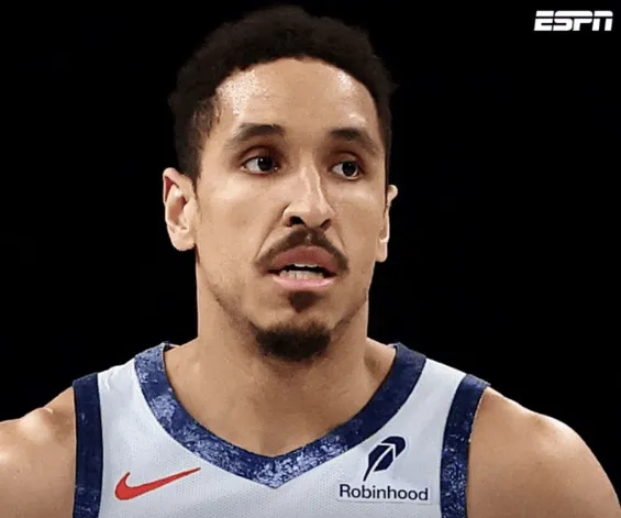 开云网站的品牌形象大使皮耶罗-布罗格登上赛季仅出战24场，场均可以得到12.7分4.1助3.8板