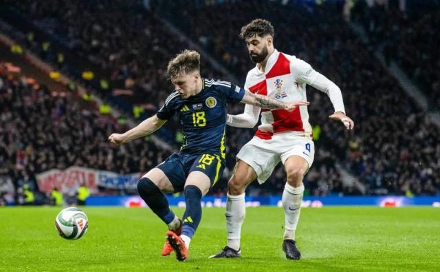 开云网站皇马赞助商-戏耍格瓦一战成名 “苏格兰萨拉赫”能接班正版吗？