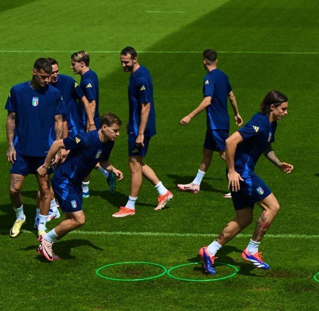 开云网站-【前瞻】16强最悬疑之战！意大利大难不死有后福吗？